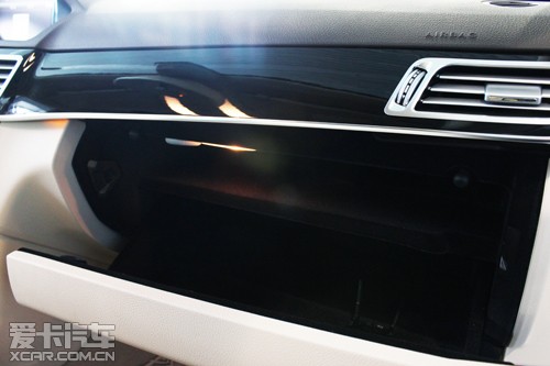 E ȫE E-Classs ˶ sport Sedan