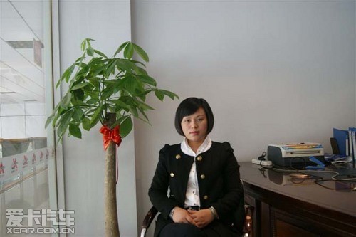 继往开来登高峰专访东风日产城南店黄琼