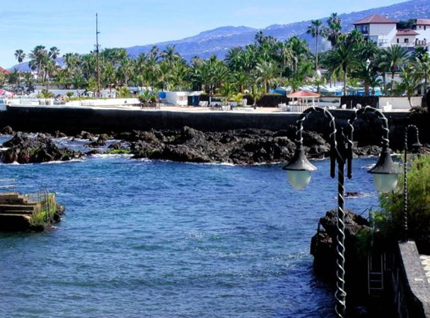 维哥位于西班牙西北沿海维哥湾的南岸,对面是莫拦佐(morrazo)半岛