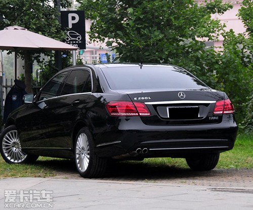 14款奔驰e260现车颜色齐优惠攻略低价购