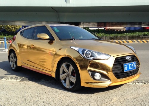 南通惊现"土豪金"韩国进口现代飞思