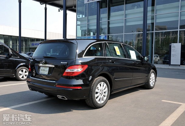更经济更强劲 爱卡网到店实拍奔驰r320