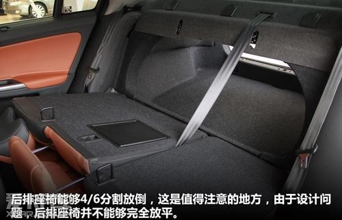 后排座椅能够折叠后排座椅折叠还算平整扬州富豪沃尔沃4s中心s60l贵宾