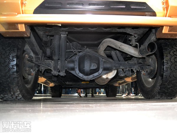 民用装甲车凯佰赫战盾亮相西安车展