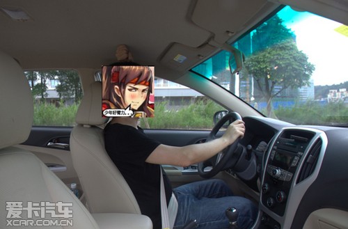 F3