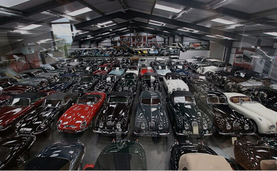 英国最大私人藏车售卖会 震撼你的眼球_爱卡汽车