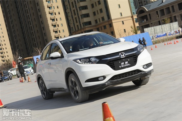 ׿SUV VEZELŲ