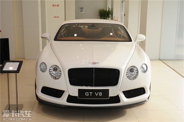ŷ½ GT V8