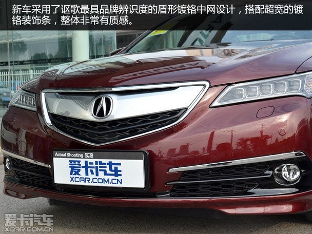 盾形镀铬中网设计加上无样式设计的led大灯,绝对让tlx的前脸赚足了