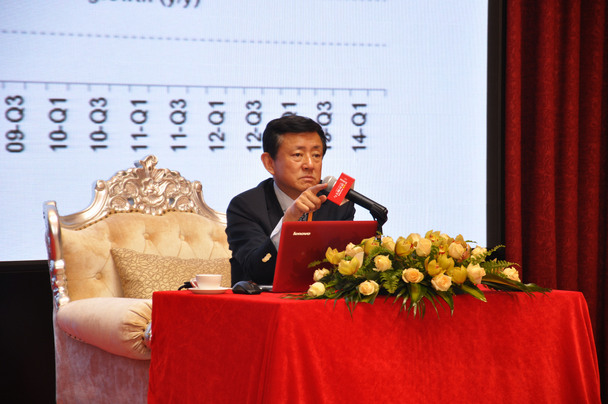 (中国)董事长兼ceo郑显聪,上汽集团cfo兼上汽财务公司董事长谷峰,博泰