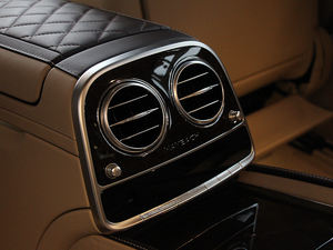 -ͺS600