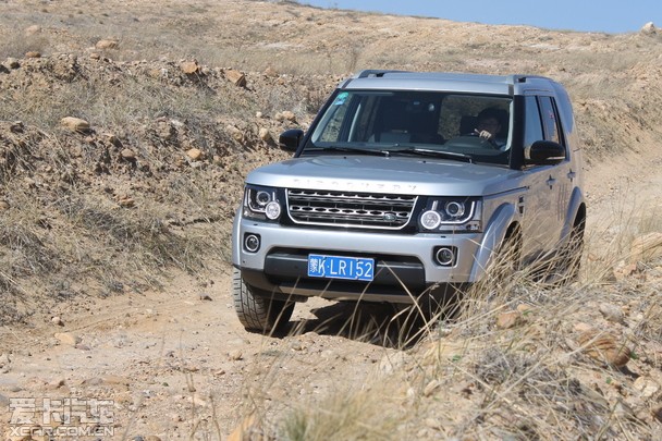 极致性能挑战深度试驾路虎发现4