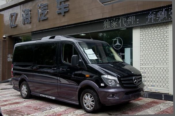 奔驰斯宾特商务仓九座 现车优惠30万元