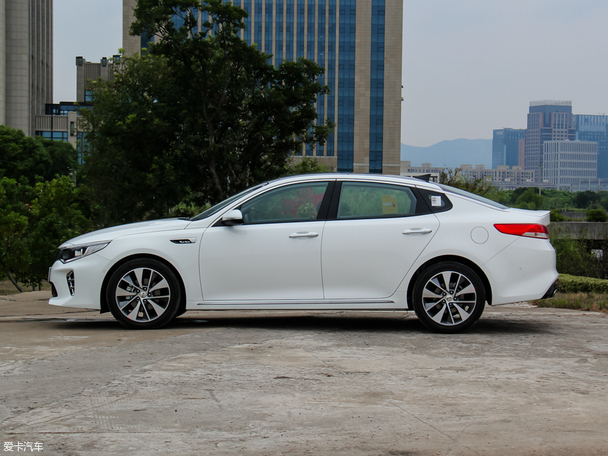 98万-23.98万 东风悦达起亚k5上市