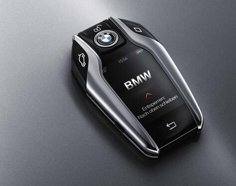 新体验bmw7系成为全球首款智能触控钥匙_爱卡汽车