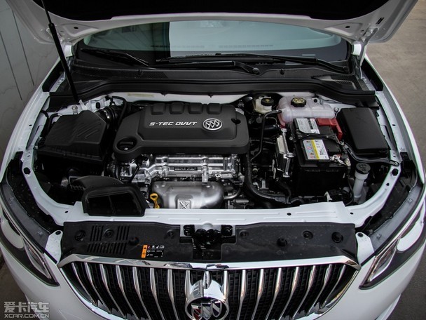 动力方面有1.5l自然吸气以及1.4t涡轮增压动力可选,1.