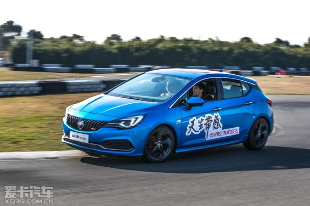 威朗轿跑/威朗gs是新生代实现壮志的推进剂,它耐得住严苛的考验,底盘