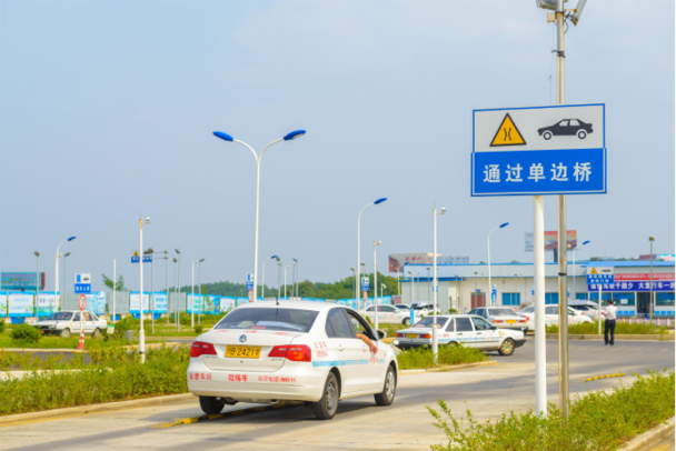 绵州驾校科目二考场欣赏绵州驾校欢迎您微信公众号:绵阳市绵州驾校