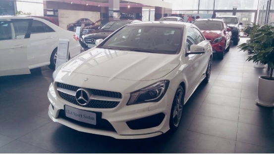 中升奔驰cla运动轿车到店 欢迎赏车品鉴