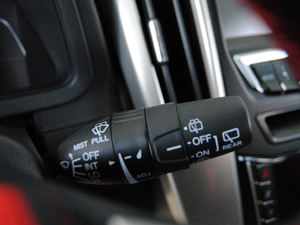 ǽ6 SUV