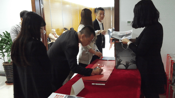 修台发动机32万?平行进口车质保引热议
