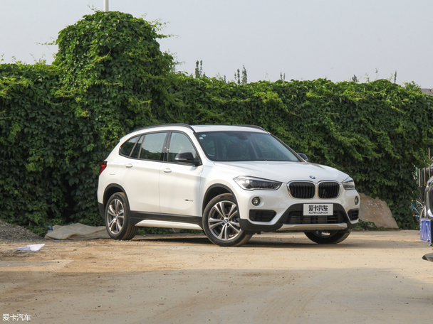 宝马X1