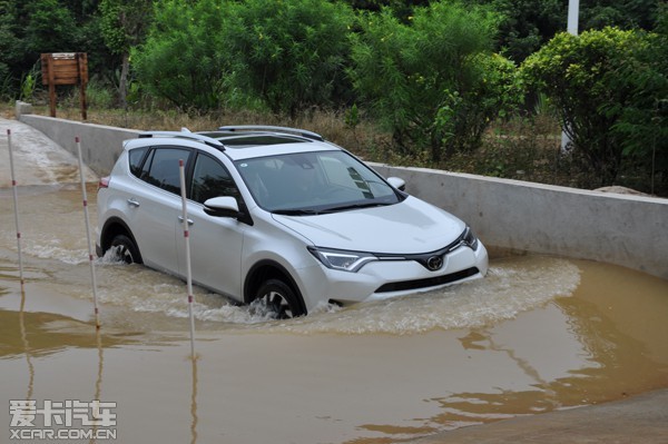 98万起 一汽丰田rav4荣放华南首发