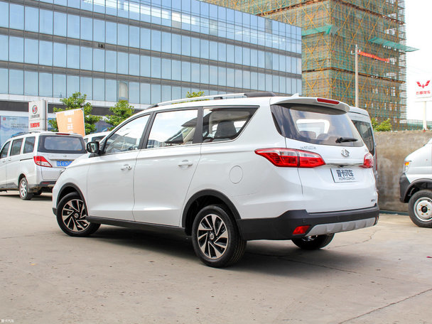 长安欧尚a800南京展车已到店接受预订