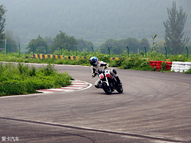 银钢摩托车赛道培训与练习赛圆满举办