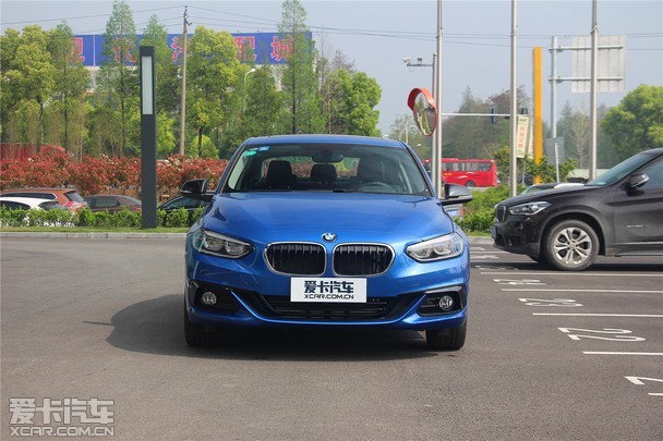 入门宝马之选爱卡武汉实拍宝马1系118i
