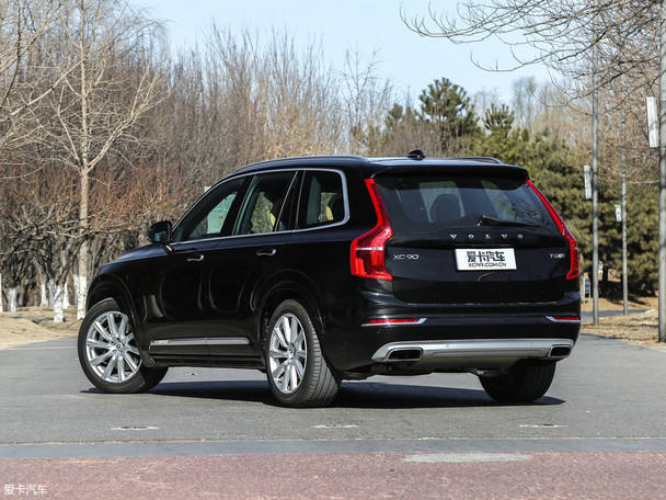 ֶXC90 T8