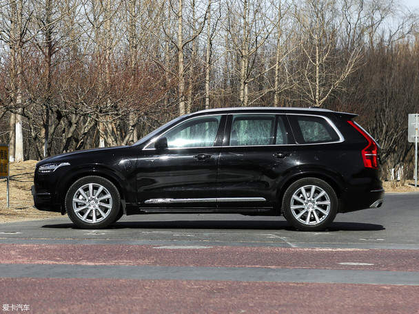 ֶXC90 T8