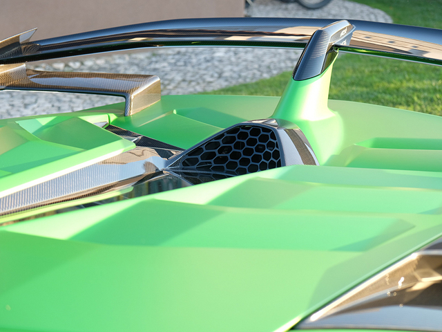 Aventador SVJ实车亮相 搭载V12发动机