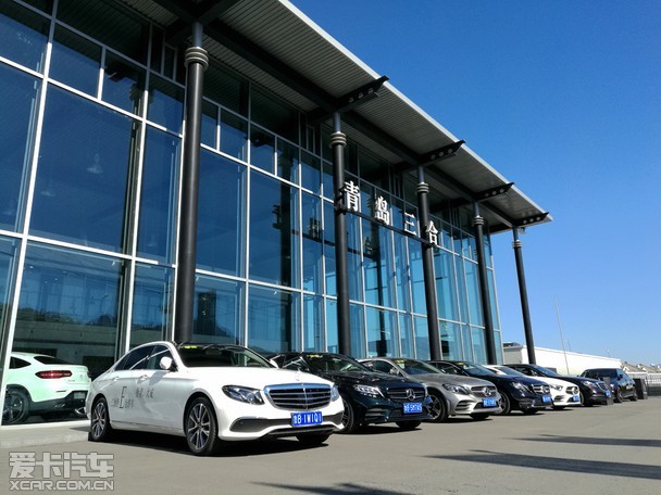 新款c级热销中探访青岛三合奔驰展厅