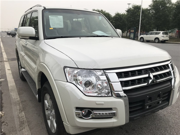 三菱帕杰罗全国联保最高优惠10万元