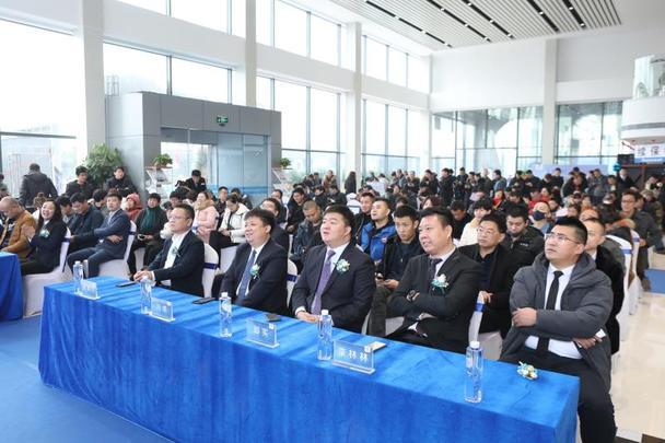 唐山汇京唐豪吉利店开业大吉