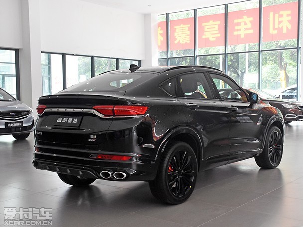 国产轿跑黑武士实拍吉利星越暗夜限量版