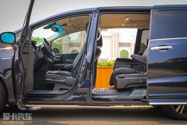 行驶稳油耗低 你敢说自己是一辆MPV?