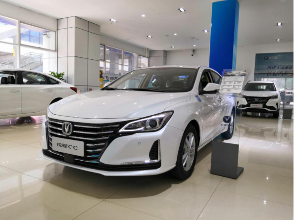 "大有不同"长安锐程cc重庆车谷到店实拍