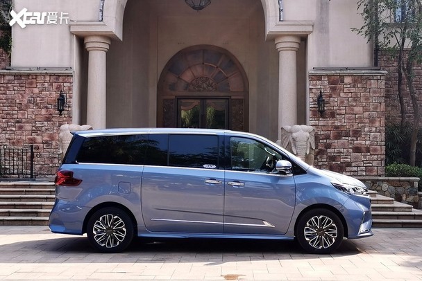 试驾上汽迈克萨斯g20后你会瞬间爱上它