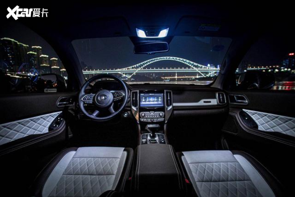 长城炮乘用皮卡在内饰方面也尽善尽美,无论是设计与用料都让人感受到