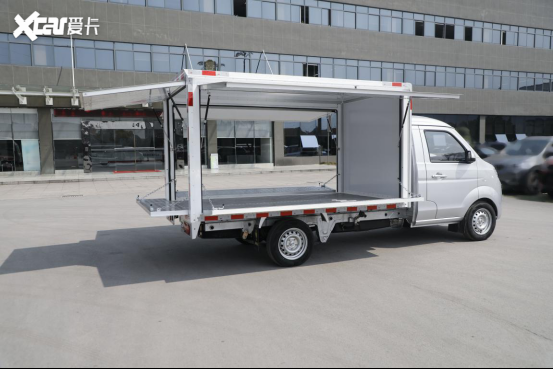 摆摊神器——华晨鑫源金杯t30翼展车!