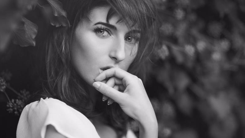 #外国妞#欧美女生黑白壁纸-xbb车迷社区