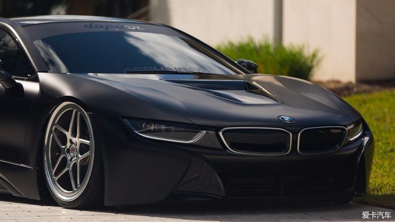 改而不装13#宝马i8 ,这个哑光黑我给满分!
