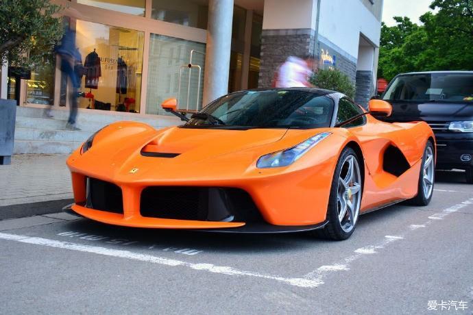 大家来侃车#橘橙色法拉利laferrari