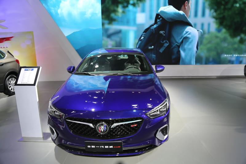 大家来侃车别克全新一代君威gs25万级别中型车车展实拍