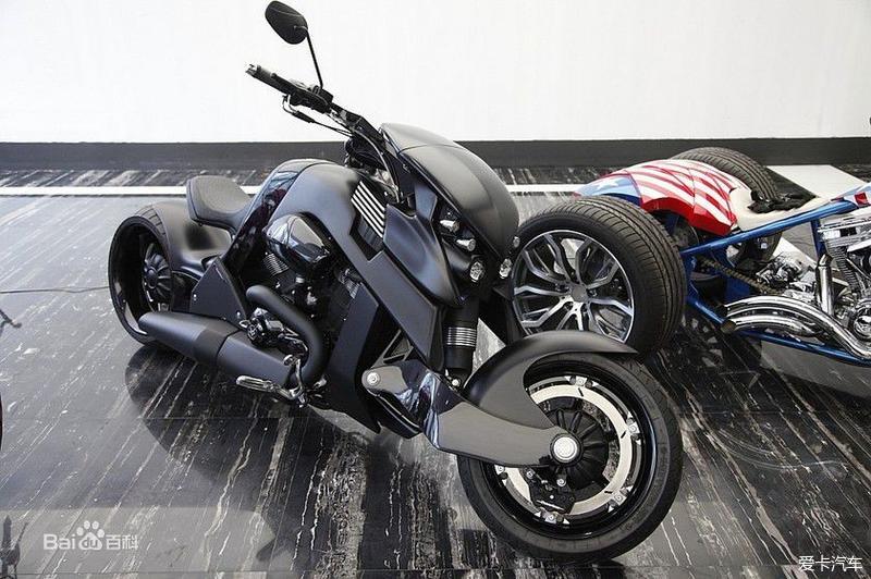 不仅是一款高性能的战车,同时也代表两位天才的结合,代表摩托车的未来