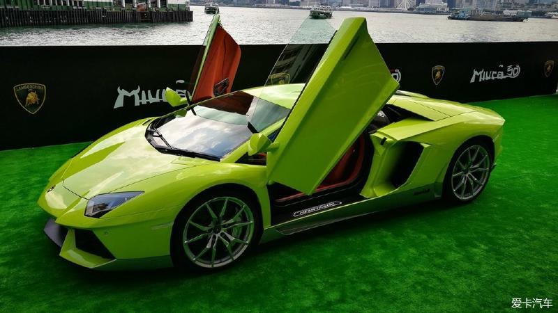 就爱兰博基尼荧光绿的大牛是你的菜吗