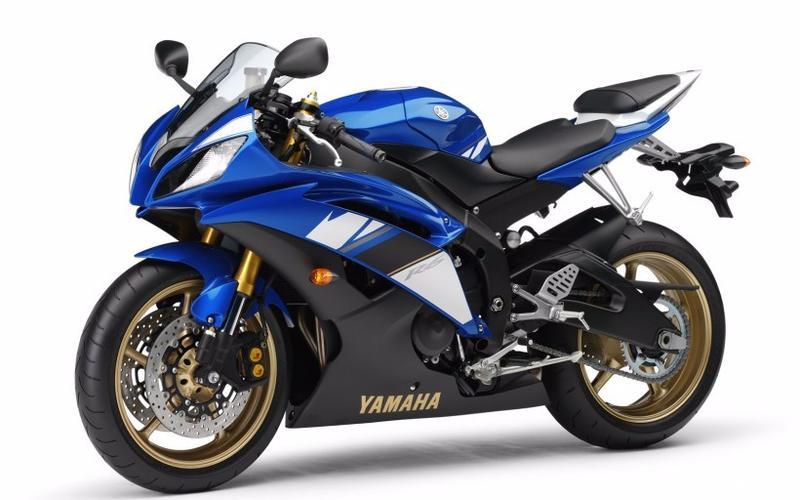 两轮猛兽雅马哈yzfr62