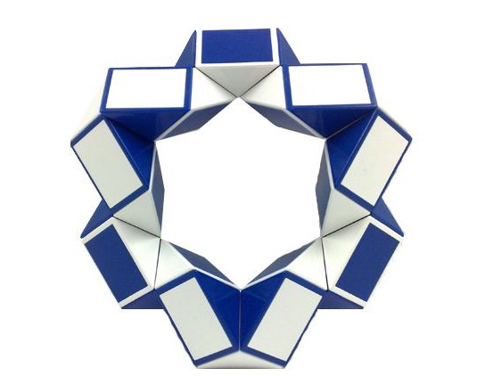 魔尺在八十年代初叫做魔棍是高自由度的智力玩具可